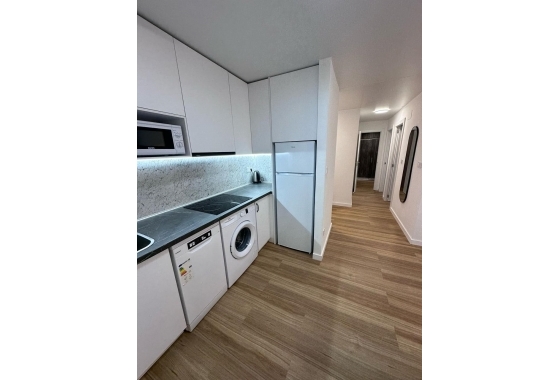 Herverkoop - Appartement / flat - Torrevieja - Estacion De Autobuses