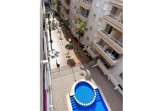 Herverkoop - Appartement / flat - Torrevieja - Estacion De Autobuses