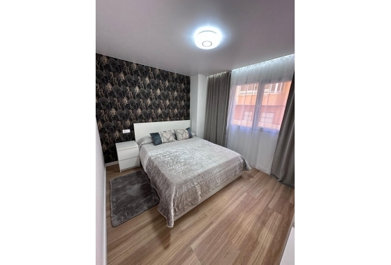 Herverkoop - Appartement / flat - Torrevieja - Estacion De Autobuses