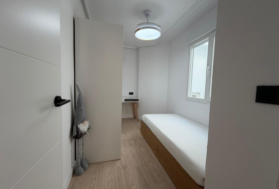 Herverkoop - Appartement / flat - Torrevieja - Playa del Cura