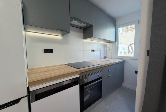 Herverkoop - Appartement / flat - Torrevieja - Playa del Cura