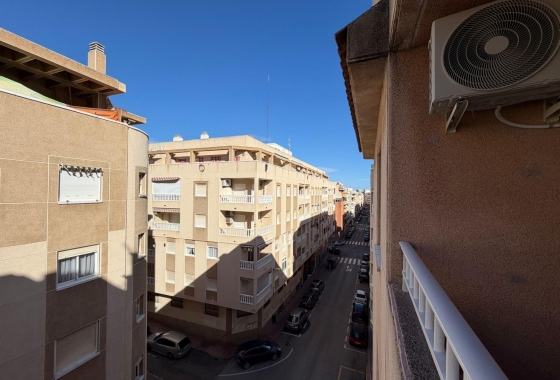 Herverkoop - Appartement / flat - Torrevieja - Playa del Cura