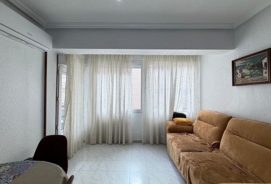 Herverkoop - Appartement / flat - Torrevieja - Estacion De Autobuses