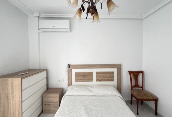 Herverkoop - Appartement / flat - Torrevieja - Estacion De Autobuses