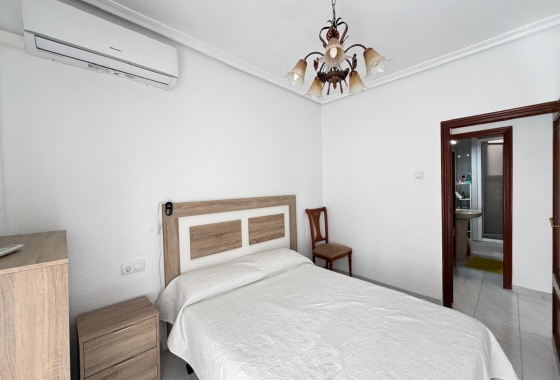 Herverkoop - Appartement / flat - Torrevieja - Estacion De Autobuses