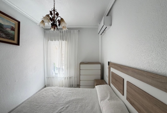 Herverkoop - Appartement / flat - Torrevieja - Estacion De Autobuses