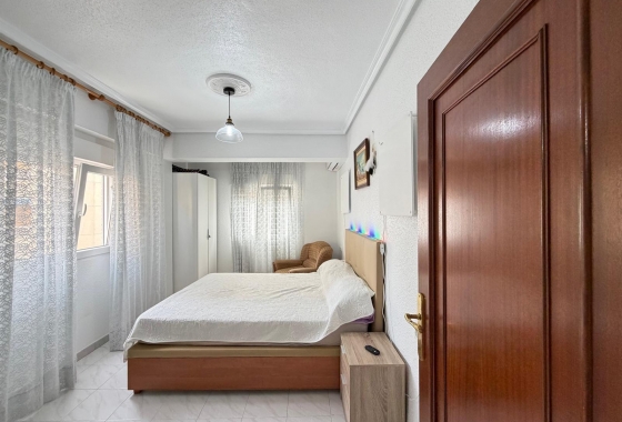 Herverkoop - Appartement / flat - Torrevieja - Estacion De Autobuses