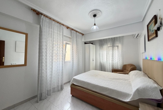 Herverkoop - Appartement / flat - Torrevieja - Estacion De Autobuses