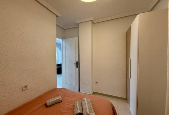 Herverkoop - Appartement / flat - Torrevieja - Acequion
