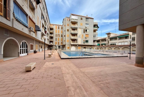 Herverkoop - Appartement / flat - Torrevieja - Acequion