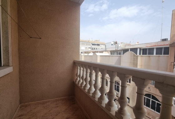 Herverkoop - Appartement / flat - Torrevieja - Centro