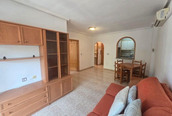 Herverkoop - Appartement / flat - Torrevieja - Habaneras