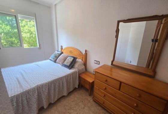 Herverkoop - Appartement / flat - Torrevieja - Habaneras
