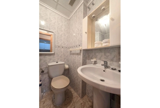 Herverkoop - Appartement / flat - Torrevieja - Habaneras