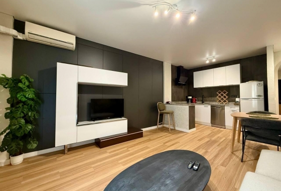 Herverkoop - Appartement / flat - Torrevieja - Habaneras