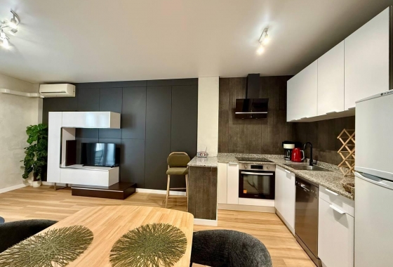 Herverkoop - Appartement / flat - Torrevieja - Habaneras