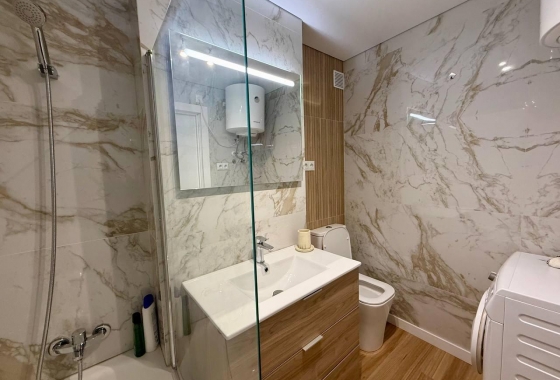 Herverkoop - Appartement / flat - Torrevieja - Habaneras