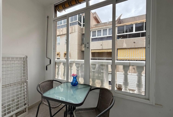 Herverkoop - Appartement / flat - Torrevieja - Habaneras