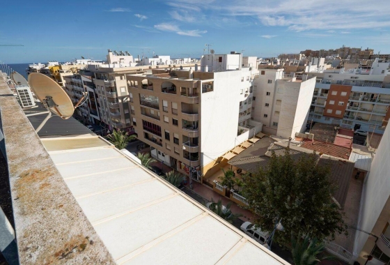 Herverkoop - Appartement / flat - Torrevieja - Habaneras