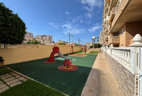 Herverkoop - Appartement / flat - Torrevieja - Costa Blanca