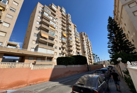 Herverkoop - Appartement / flat - Torrevieja - Costa Blanca