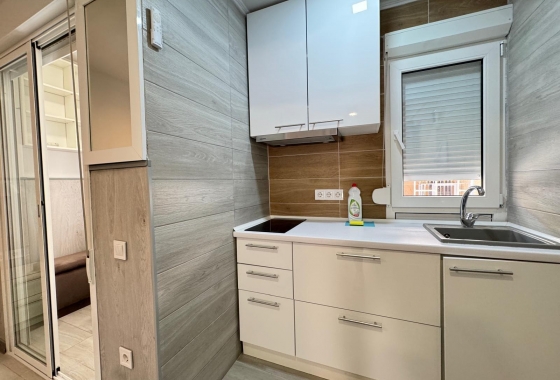 Herverkoop - Appartement / flat - Torrevieja - Playa del Cura