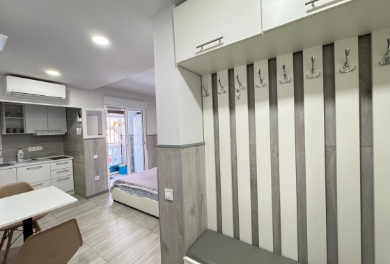 Herverkoop - Appartement / flat - Torrevieja - Playa del Cura