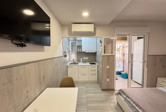 Herverkoop - Appartement / flat - Torrevieja - Playa del Cura