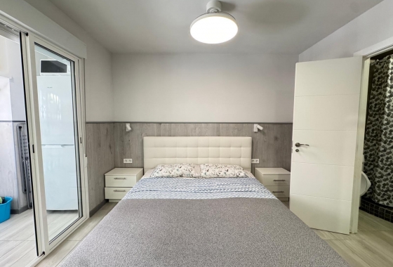 Herverkoop - Appartement / flat - Torrevieja - Playa del Cura