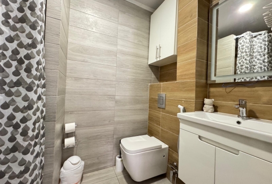 Herverkoop - Appartement / flat - Torrevieja - Playa del Cura