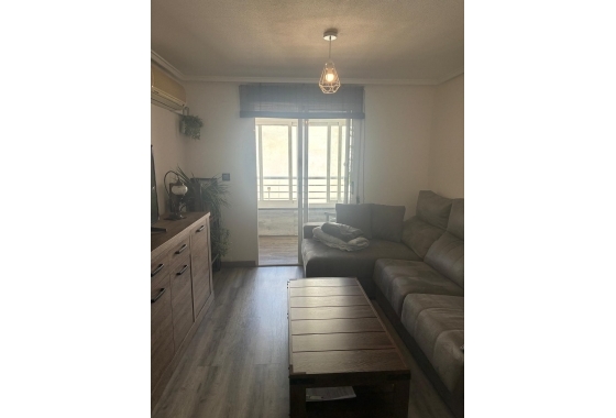 Herverkoop - Appartement / flat - Torrevieja - Centro