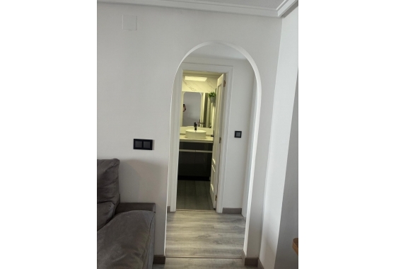 Herverkoop - Appartement / flat - Torrevieja - Centro