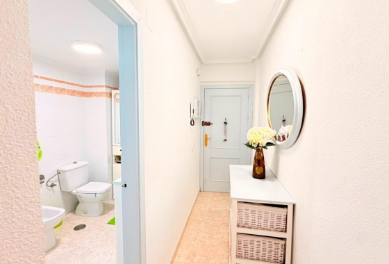 Herverkoop - Appartement / flat - Torrevieja - Playa del Cura