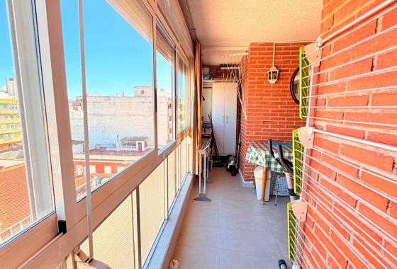 Herverkoop - Appartement / flat - Torrevieja - Playa De Los Naufragos