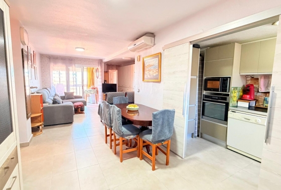 Herverkoop - Appartement / flat - Torrevieja - Playa De Los Naufragos