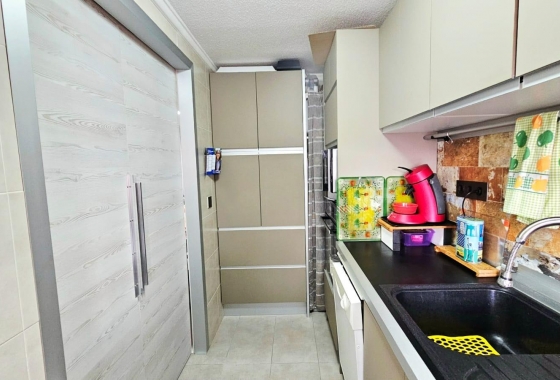 Herverkoop - Appartement / flat - Torrevieja - Playa De Los Naufragos