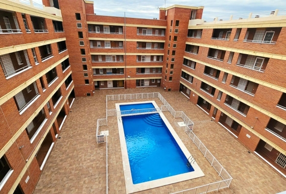 Herverkoop - Appartement / flat - Torrevieja - Playa De Los Naufragos