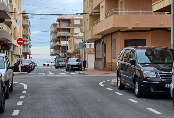 Herverkoop - Appartement / flat - Torrevieja - Playa De Los Naufragos