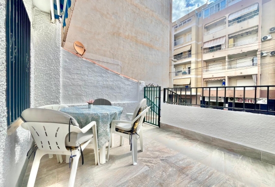 Herverkoop - Appartement / flat - Torrevieja - Playa de los Locos