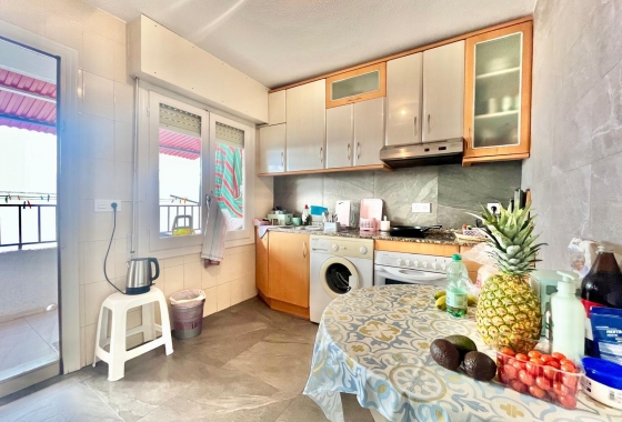 Herverkoop - Appartement / flat - Torrevieja - Playa de los Locos