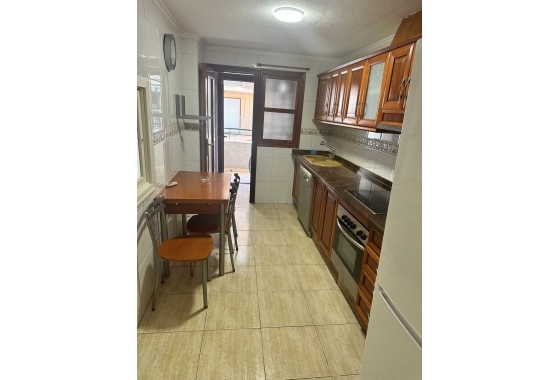 Herverkoop - Appartement / flat - Torrevieja - El Acequión - Los Náufragos