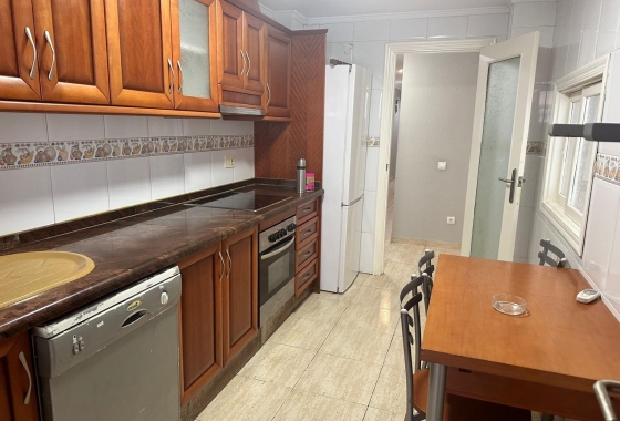 Herverkoop - Appartement / flat - Torrevieja - El Acequión - Los Náufragos