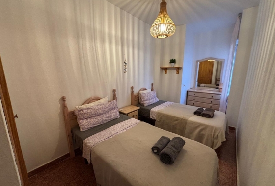 Herverkoop - Appartement / flat - Torrevieja - Playa de los Locos