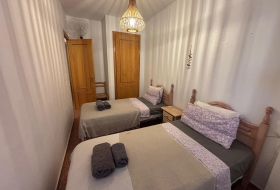 Herverkoop - Appartement / flat - Torrevieja - Playa de los Locos