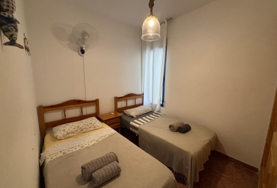 Herverkoop - Appartement / flat - Torrevieja - Playa de los Locos