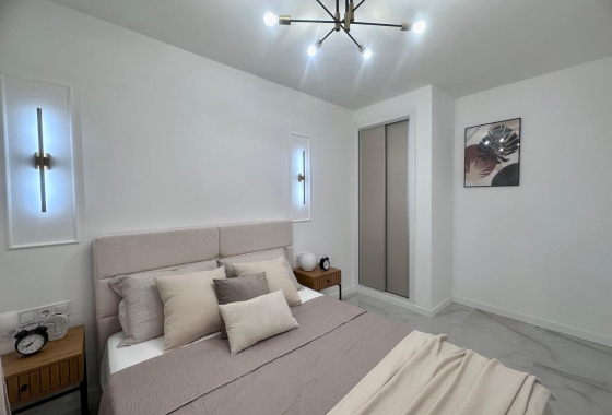 Reventa - Apartamento / piso - Torrevieja - Estacion De Autobuses