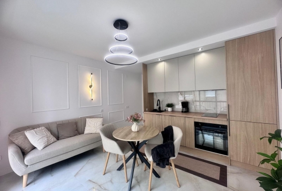 Reventa - Apartamento / piso - Torrevieja - Estacion De Autobuses