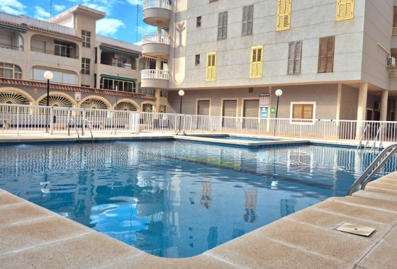 Herverkoop - Appartement / flat - Torrevieja - Acequion