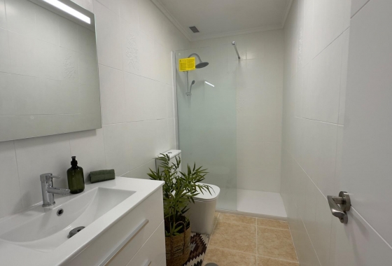 Reventa - Apartamento / piso - Torrevieja - Centro