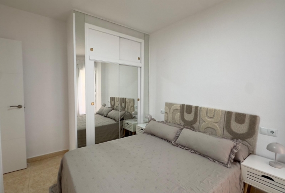 Reventa - Apartamento / piso - Torrevieja - Centro